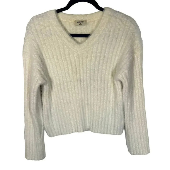 Babton Aritzia Fuzzy Ribbed White Sweater XS - Picture 2 of 7